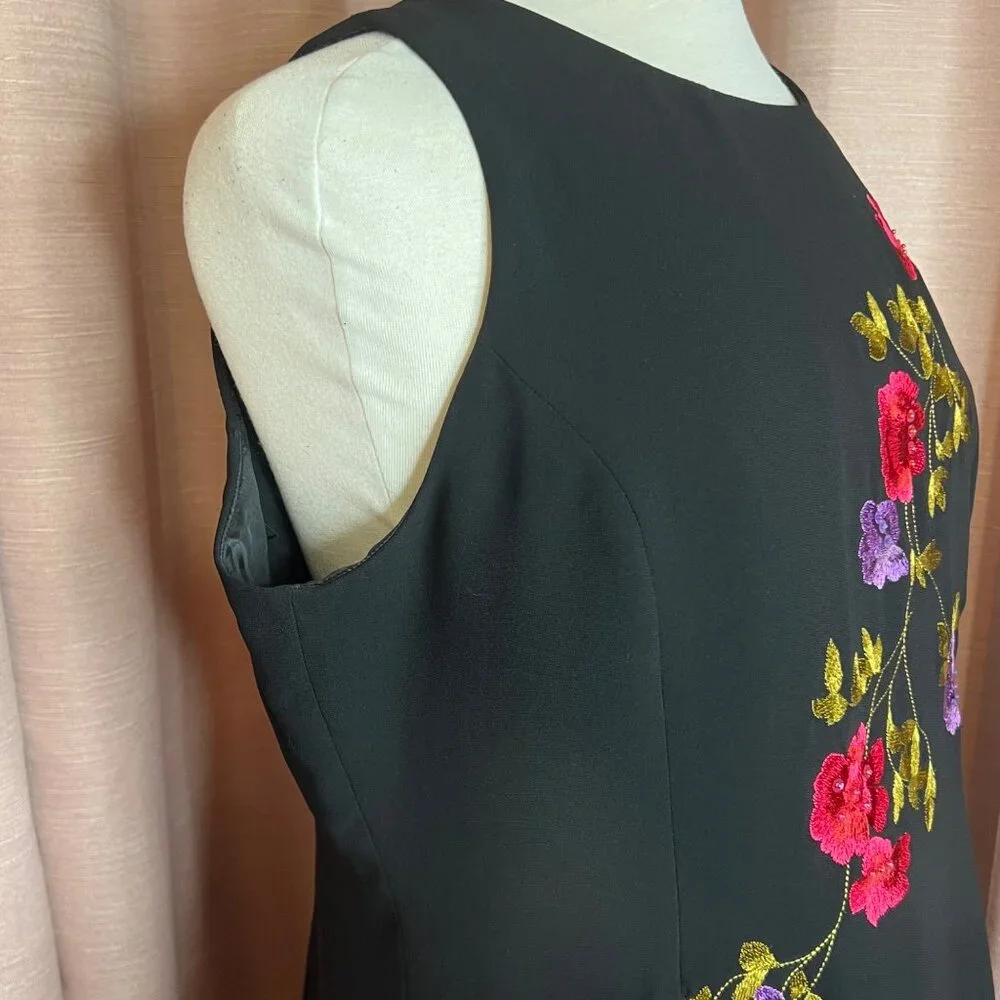 Bob Mackie Studio 14P Black Sleeveless Dress Floral Embroidery Career Formal Y2K